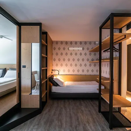 Ambiez Residencehotel 3* Madonna